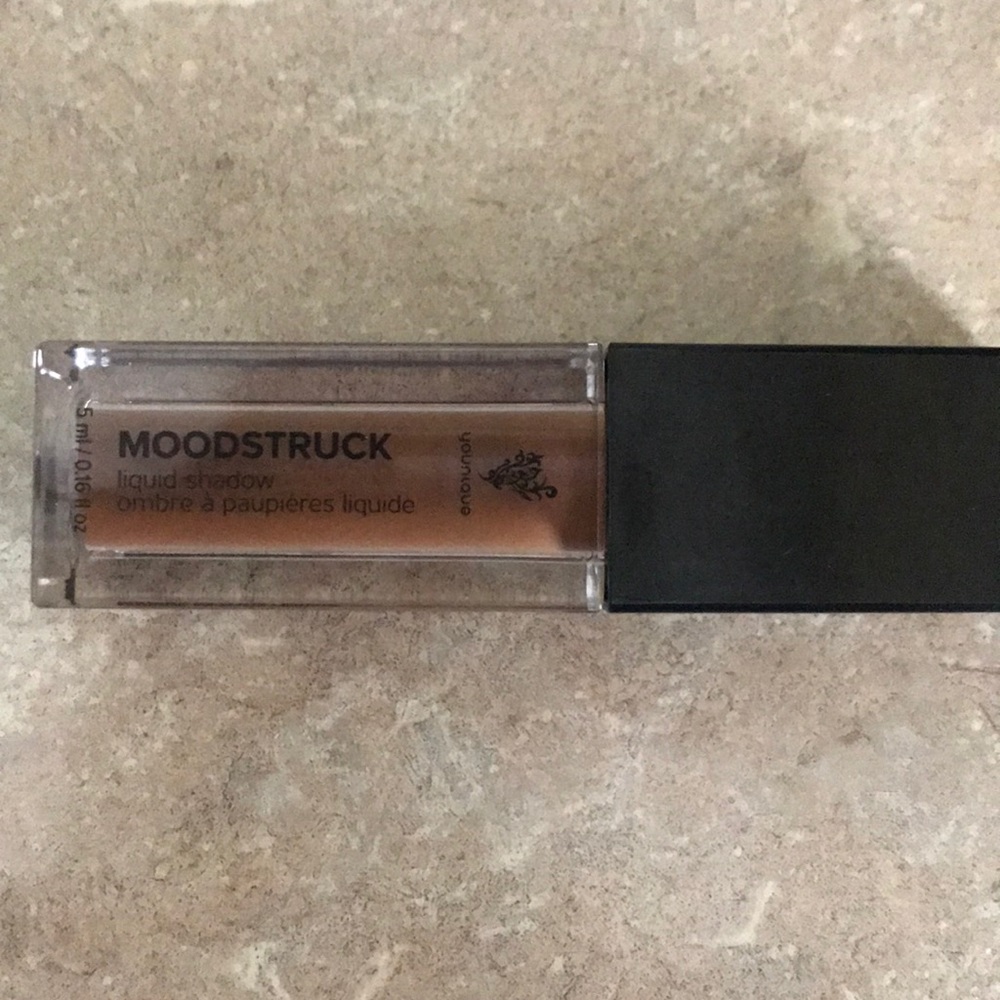 Younique mood struck liquid eyeshadow
